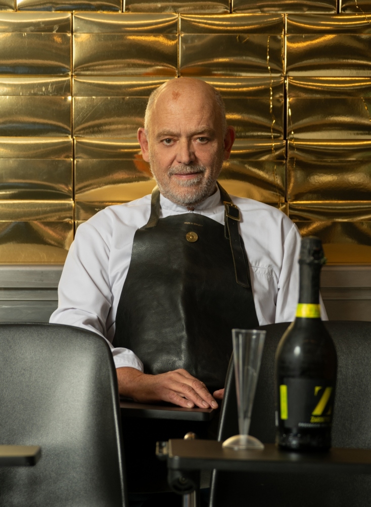 Στέλιος Παρλιάρος 