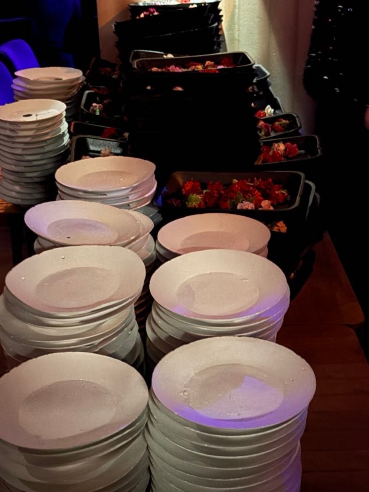 To clubbing έγινε μπουζουκλερί