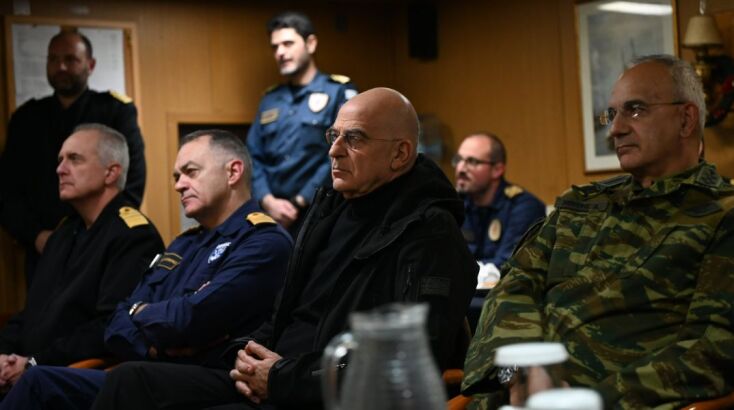 Επίσκεψη Ν. Δένδια εν πλω στη φρεγάτα «Ψαρά»