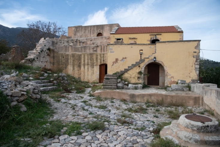 Oδοιπορικό σε γνωστά και κρυφά μονοπάτι του νομού Χανίων