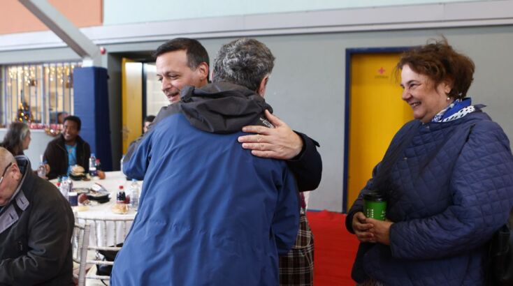 Το (Κ.Υ.Α.Δ.Α.) οργάνωσε στις 25 Δεκεμβρίου 2024, Χριστουγεννιάτικο γεύμα αλληλεγγύης για άστεγους και ευάλωτους συμπολίτες μας