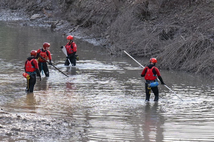 Έρευνες της ΕΜΑΚ στον Πηνειό για τον εντοπισμό του 39χρονου