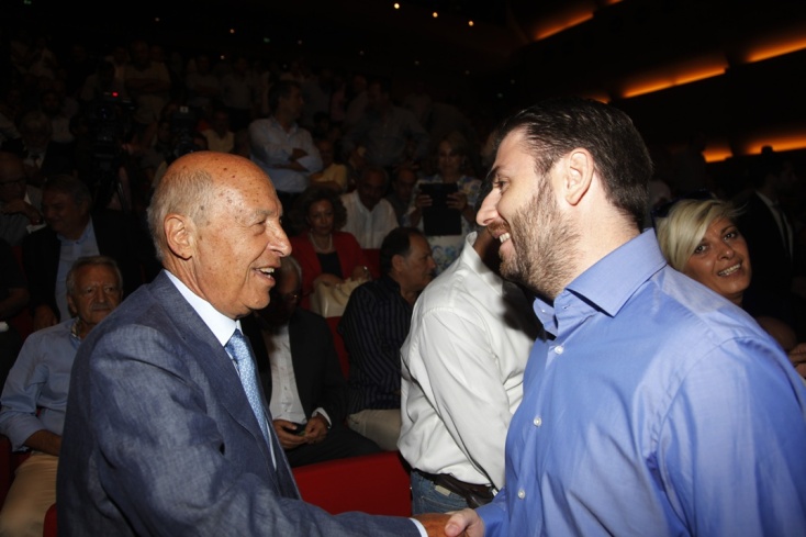 Ο Νίκος Ανδρουλάκης με τον Κώστα Σημίιτη