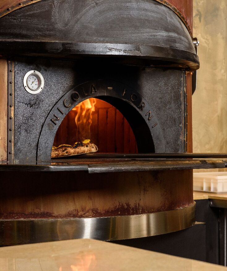 Ma Che Vuoi: στην ολοκαίνουργια spritzeria του κέντρου για πίτσα και aperitivo