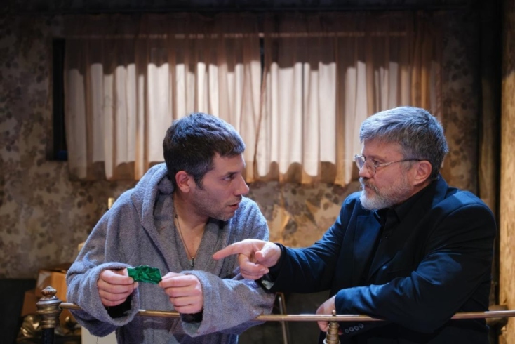 Κριτική του Δημήτρη Τσατσούλη για την παράσταση «Βρέχει στη Βαρκελώνη»του Πάου Μιρό, σε σκηνοθεσία Βαγγέλη Θεοδωρόπουλου, στο Θέατρο Τέχνης