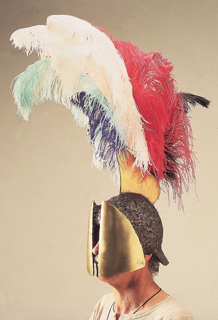 Θόδωρος, γλύπτης  Περικεφαλαία αυτοκτονίας, 1964 Μικτή τεχνική Κληροδότημα του καλλιτέχνη στο ΕΜΣΤ