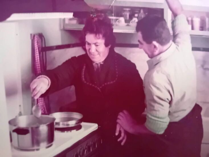 Με την Κατίνα σου στη Σαλαμίνα