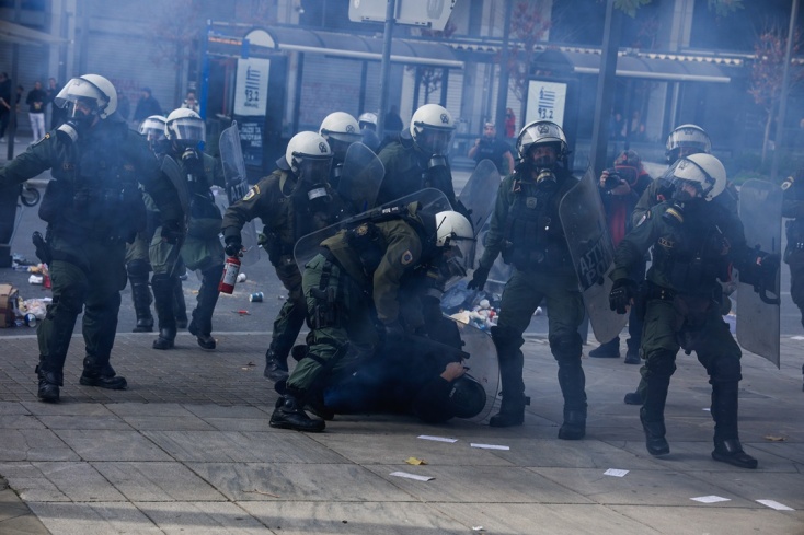 Επεισόδια στα συλλαλητήρια για τα Τέμπη στην Αθήνα