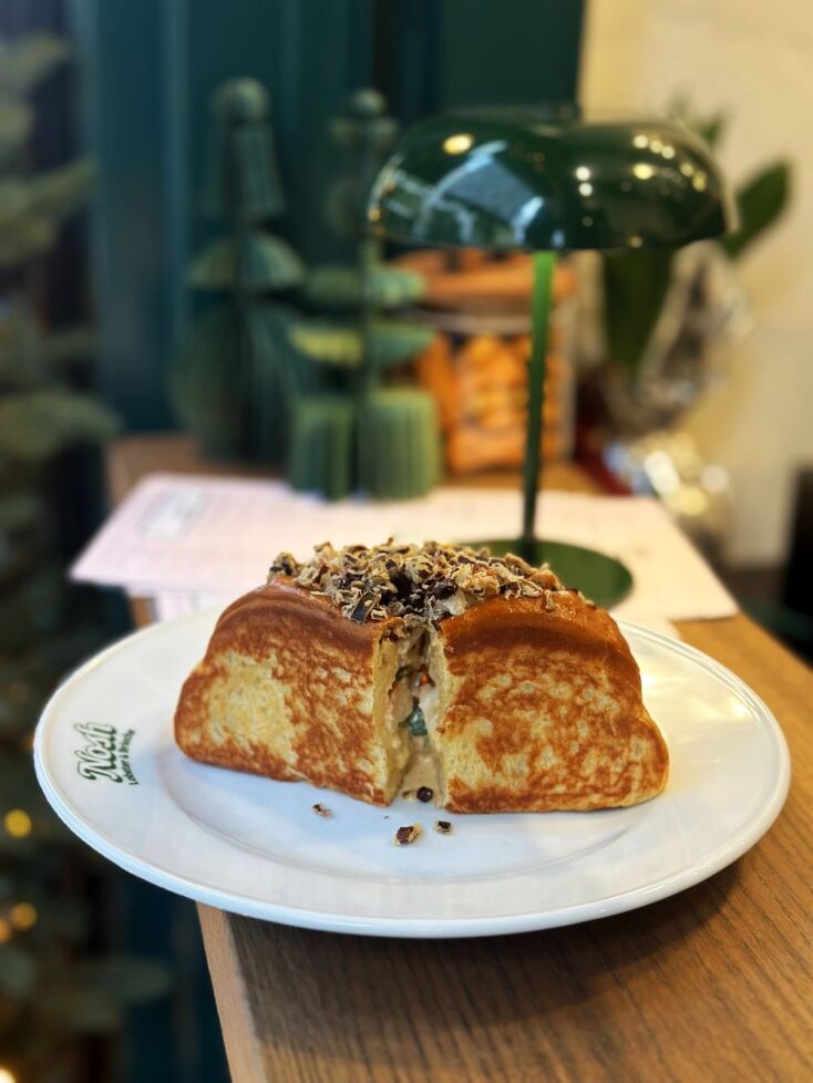 Nosh, Κολωνάκι