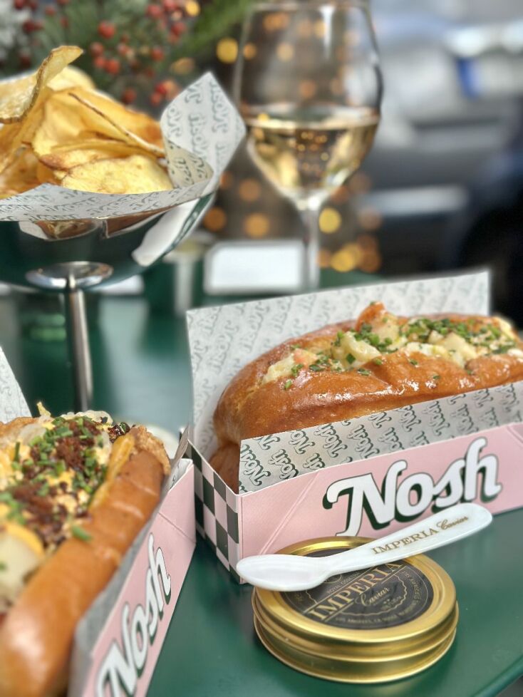 Nosh, Κολωνάκι