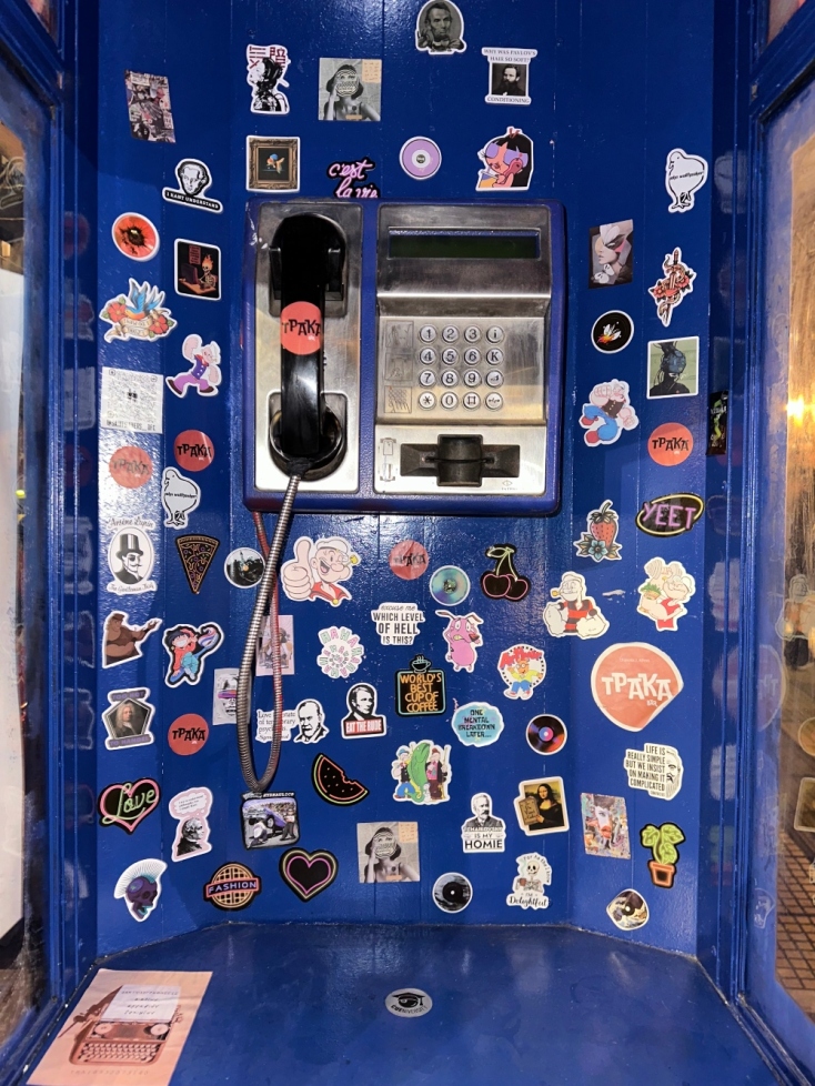 Ο τηλεφωνικός θάλαμος της Τράκας 