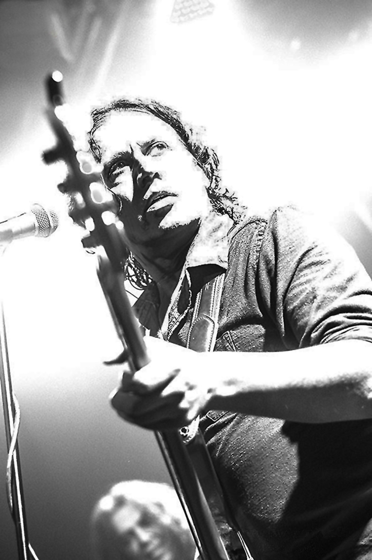 Μωρά στη Φωτιά: «Μια νυχτιάτικη βόλτα στο κέντρο της πόλης» με τον Στέλιο Σαλβαδόρ