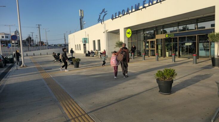 H κίνηση στη Σαντορίνη θύμιζε καλοκαιρινούς μήνες