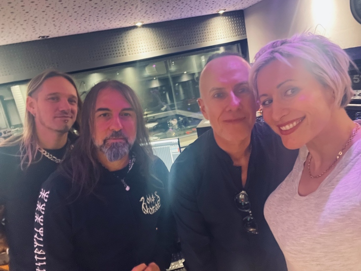 Fotis Benardo, Σάκης Τόλης, Adam Darski aka Nergal και Ανδρονίκη Σκουλά στα Devasoundz Studios στην Αθήνα