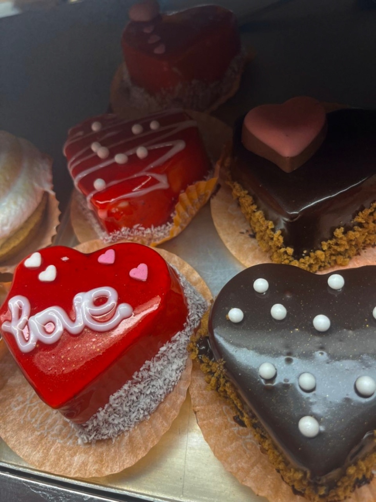 Ζαχαροπλαστεία Καγκέλης