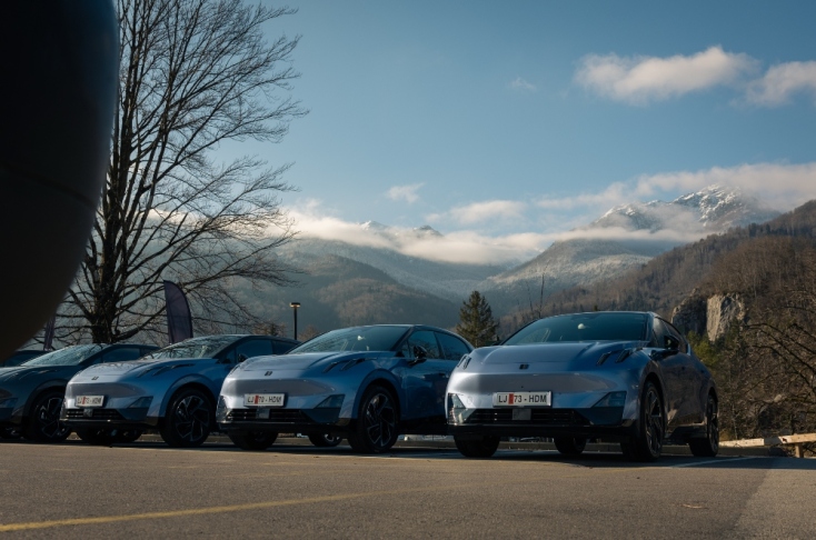 Οδηγούμε στην Σλοβενία το νέο ηλεκτροκίνητο Crossover Coupé της Lynk&Co 