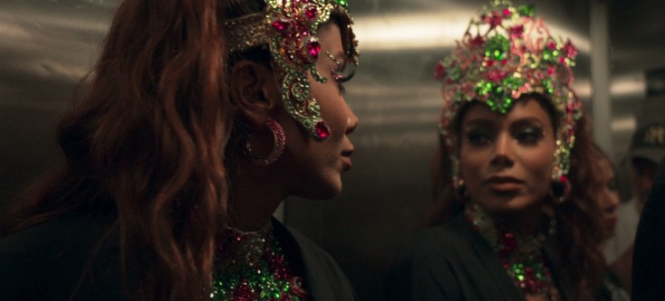 Larissa: Η Άλλη Πλευρά της Anitta / Larissa: The Other Side of Anitta