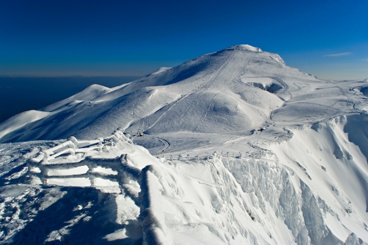 Από την «έξω Δράμα» στο Φαλακρό