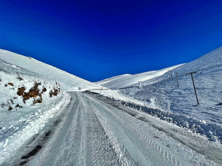 Από την «έξω Δράμα» στο Φαλακρό