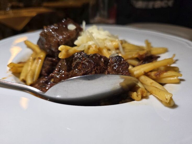 Πίπις, Κεραμεικός