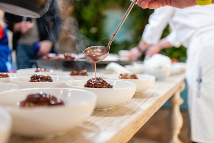 ετοιμαζοντας_τα_πιατα