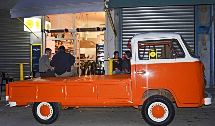 Το πορτοκαλί βανάκι, σήμα κατατεθέν του Urban Vibes 