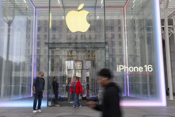 Από τη Nike στην Apple: Ποιες αμερικανικές εταιρείες κινδυνεύουν περισσότερο από τους δασμούς Τραμπ και τι διακυβεύεται για το παγκόσμιο εμπόριο