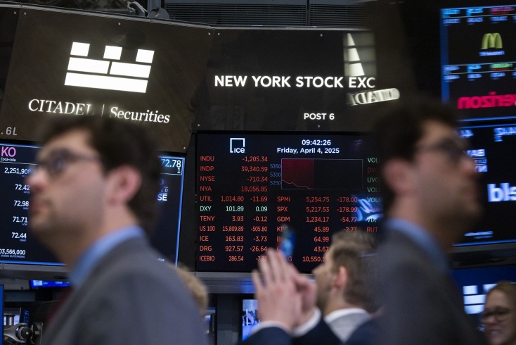 ΗΠΑ: Οι δασμοί Τραμπ πλήττουν όλες τις εθνικές οικονομίες αλλά περισσότερο την αμερικανική, κρίνουν οι αγορές - Ορατός ο κίνδυνος ύφεσης