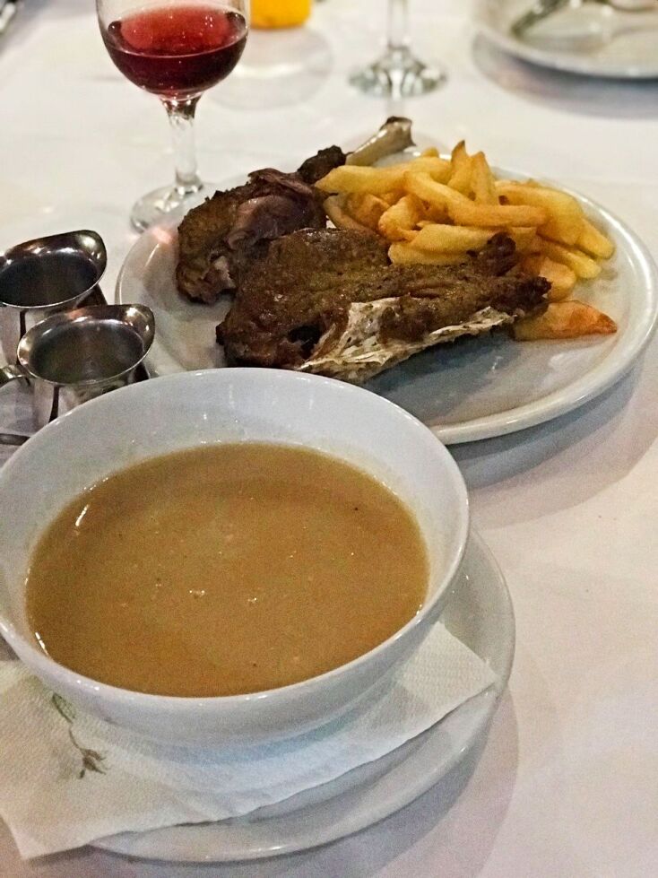 Στην ταβέρνα του Βογιατζή