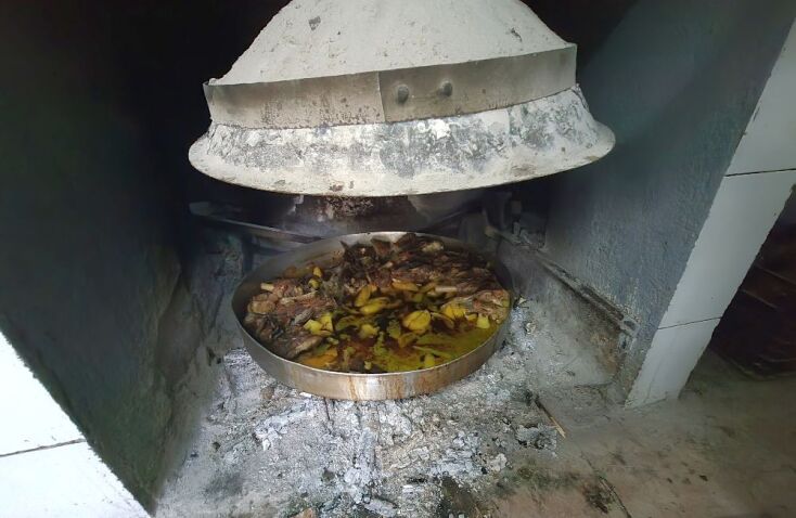 Στην ταβέρνα του Βογιατζή