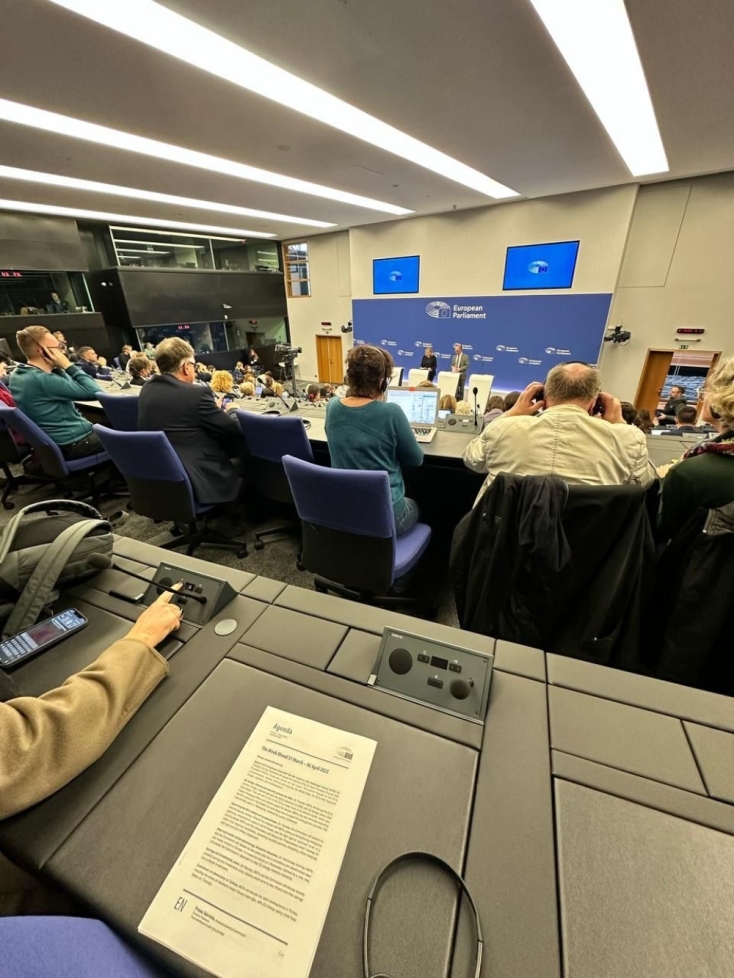 Αποστολή στο Ευρωκοινοβούλιο: Κατάδυση στο εσωτερικό μιας δημοκρατικής Βαβυλωνίας