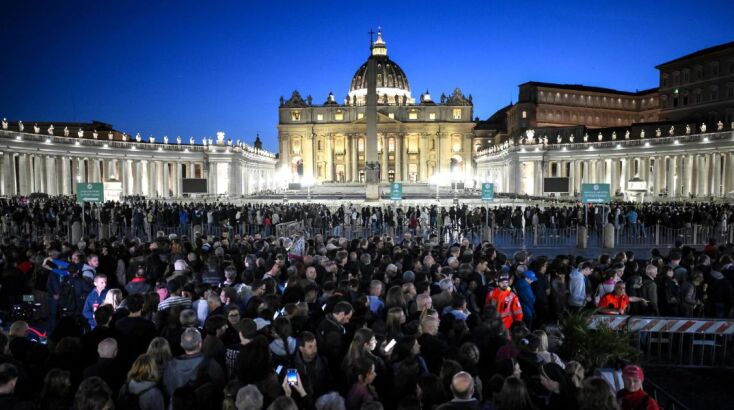 Ο θάνατος του Πάπα Φραγκίσκου προκαλεί εννέα ημέρες επίσημου πένθους