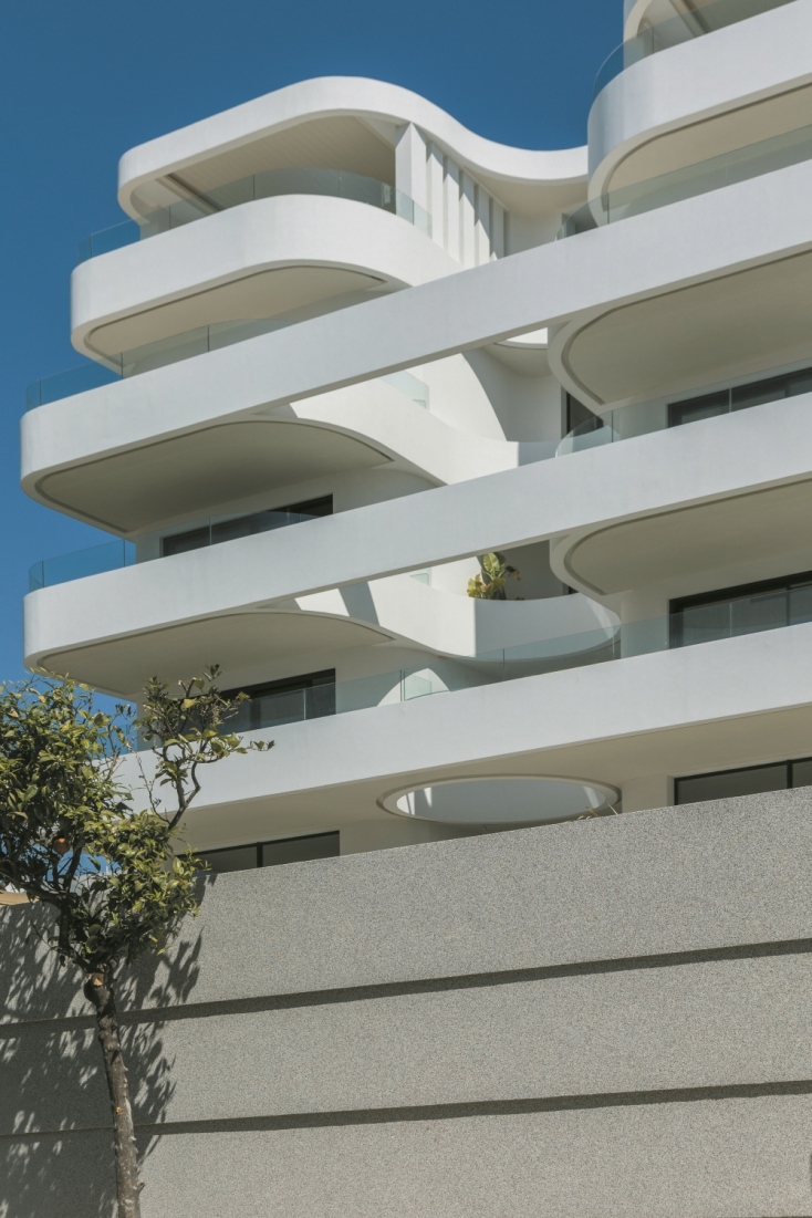 Πολυκατοικία στη Γλυφάδα