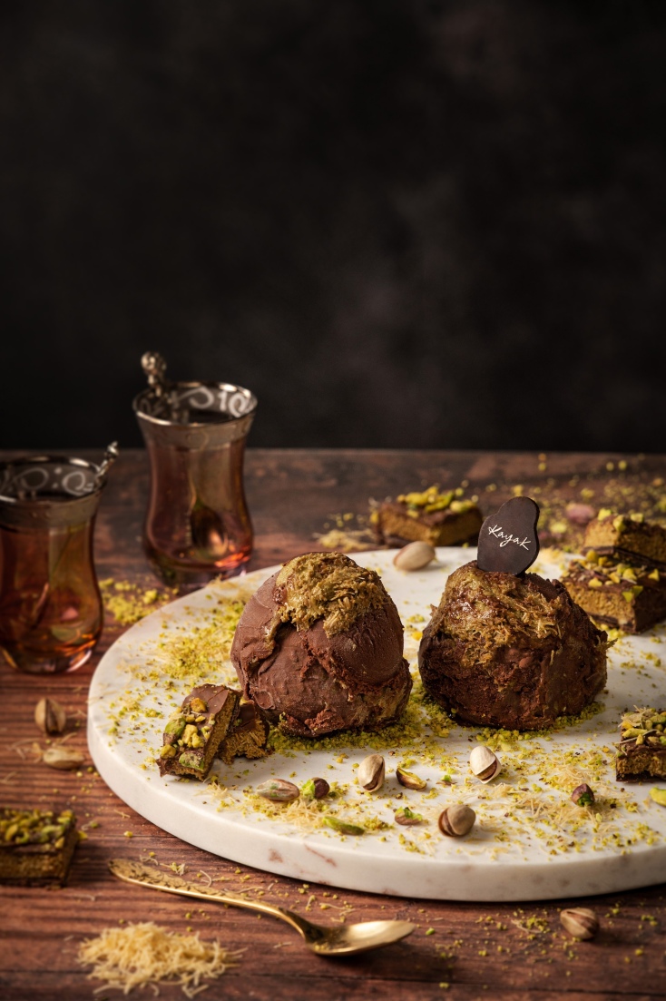 kayak-dubai-chocolate