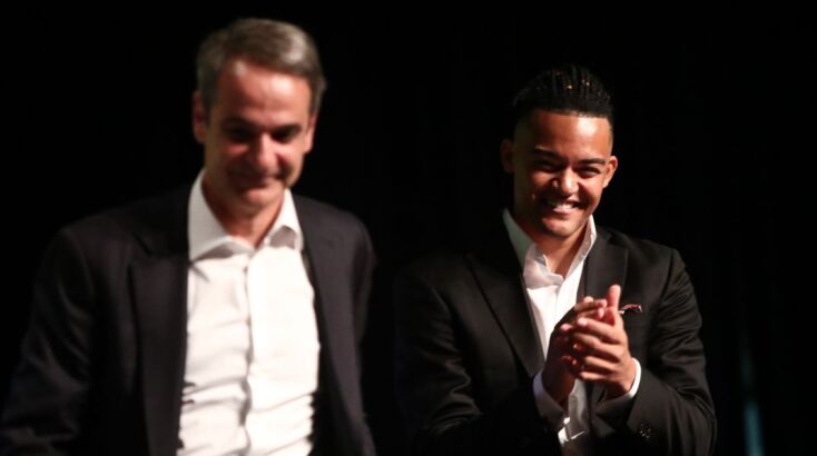 Μητσοτάκης σε Μανόλο: Συγκινήθηκα από το θάρρος με το οποίο μιλάς για τις μεγάλες δυσκολίες 