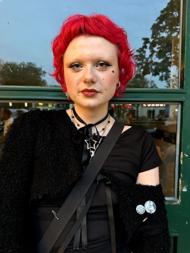 Πηγή Ψημένου, I saw you