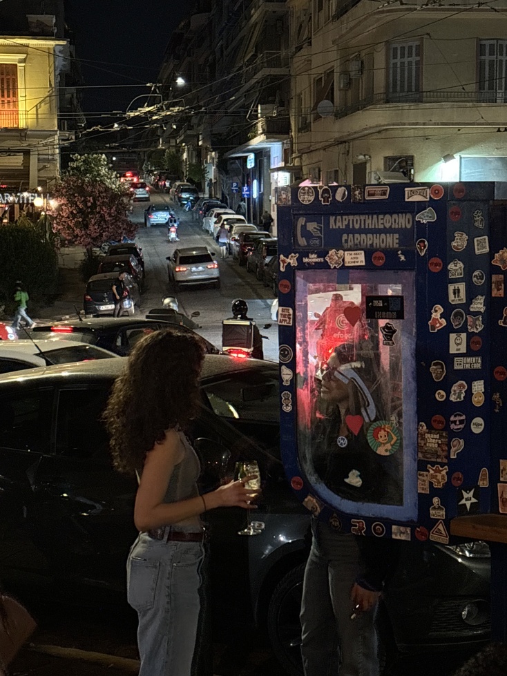 Περνάνε τελικά καλά  οι 20άρnδες;