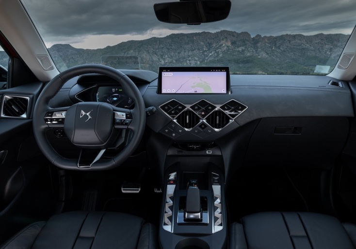 DS 3 Hybrid 136 e-DCS6