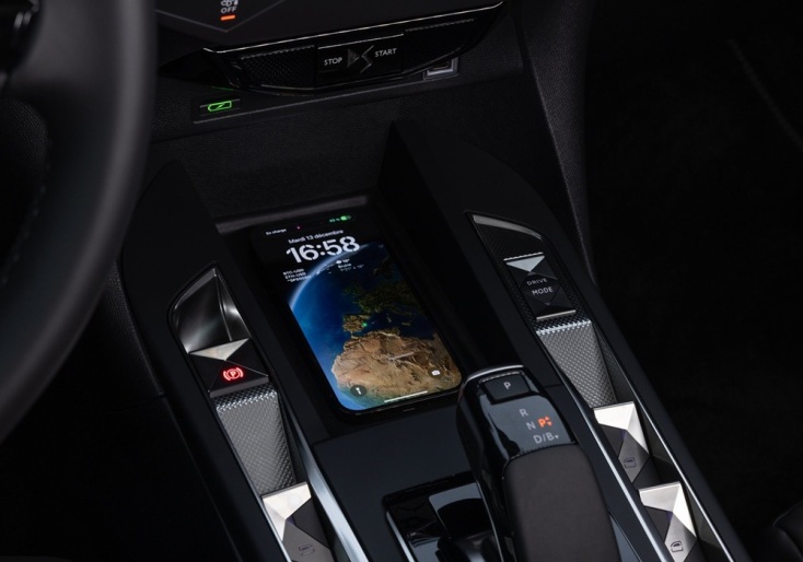 DS 3 Hybrid 136 e-DCS6