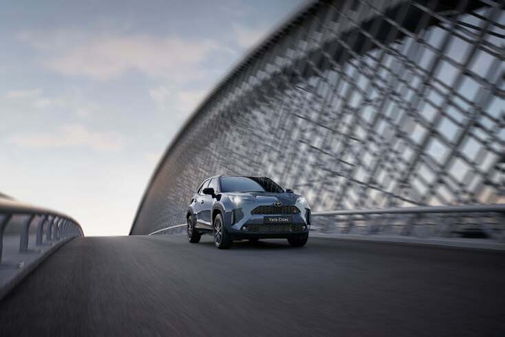 2025_yaris_cross