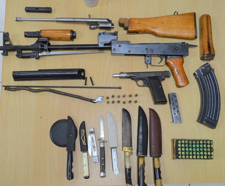 Όπλα που κατασχέθηκαν στο Ηράκλειο Κρήτης