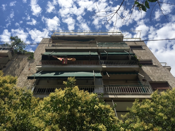 Το αργό τράβελινγκ του αθηναϊκού καλοκαιριού