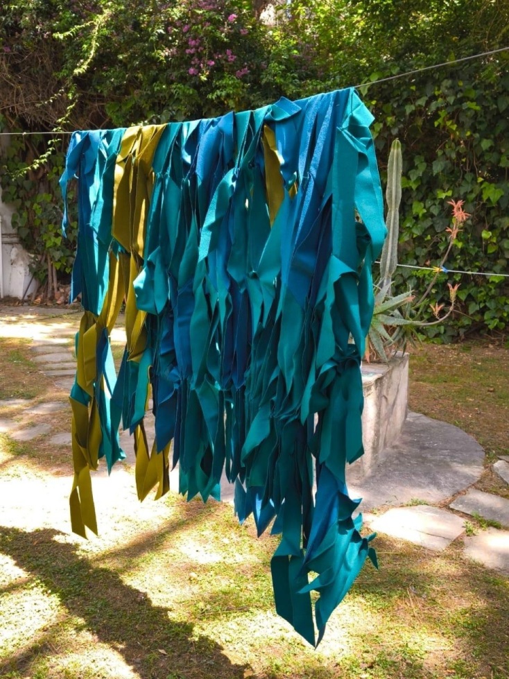 dh_de_35_dora-economou_cian-cuna-macan-ata-locs-alonlao-cocteau-twins_wool_240-x-140-x-30-cm_2025-1-1