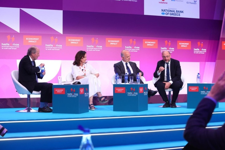 Διαμαντοπούλου σε συνέδριο Economist: Να γίνει η σοσιαλδημοκρατία πάλι σέξι