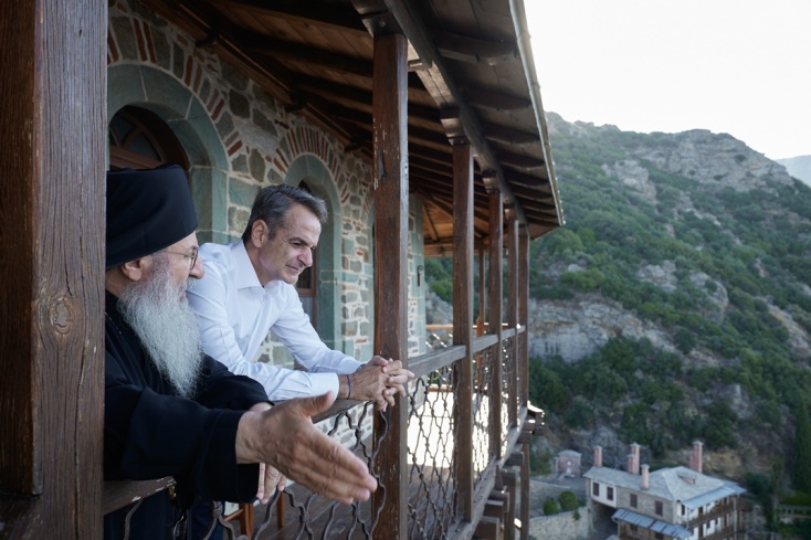 Ο Κυριάκος Μητσοτάκης στην Ιερά Μονή Σίμωνος Πέτρας 