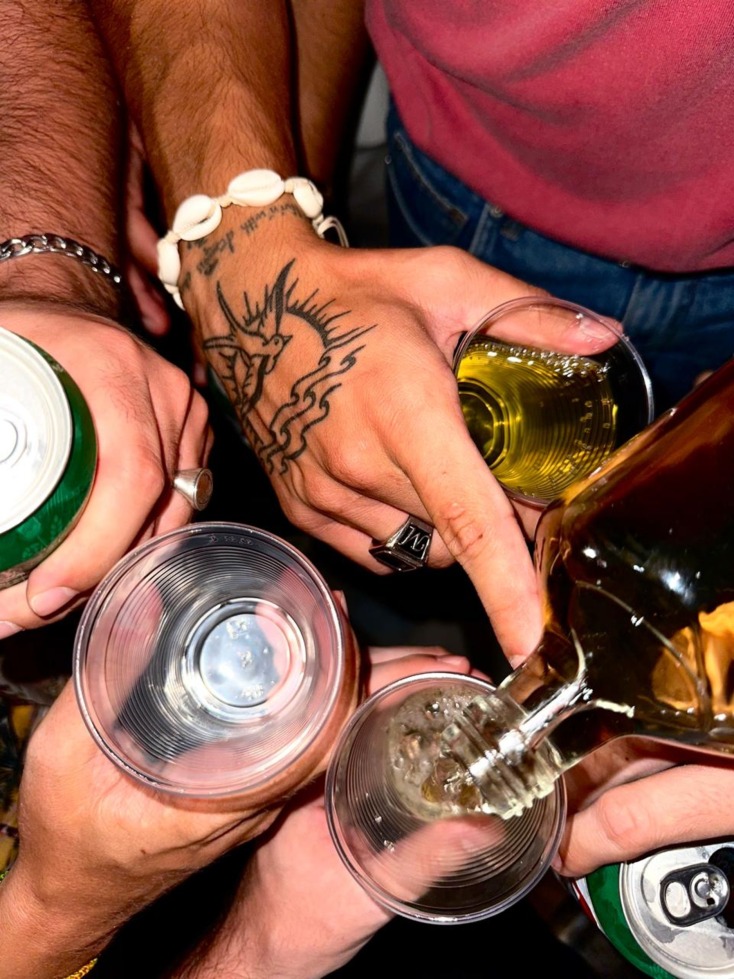 Ο τραγουδιστής Kira May Cry μιλάει για τα δικά του Χανιά