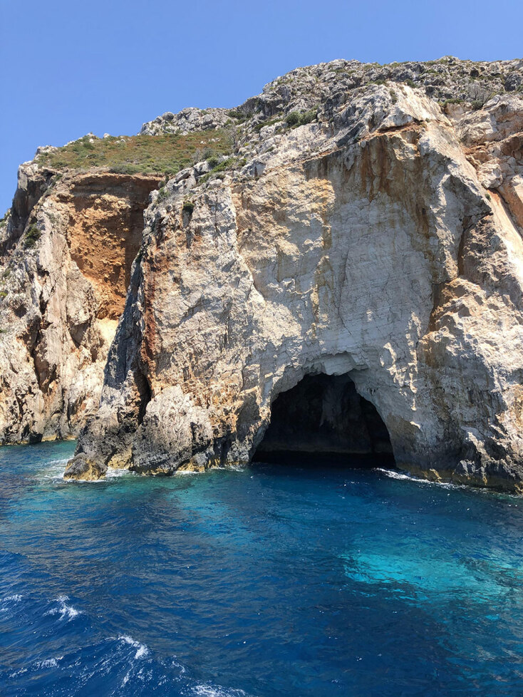 Η Ελισάβετ Τελτσίδου γράφει για τη Ζάκυνθο