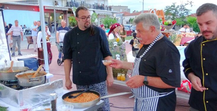 Λευτέρης Λαζάρου