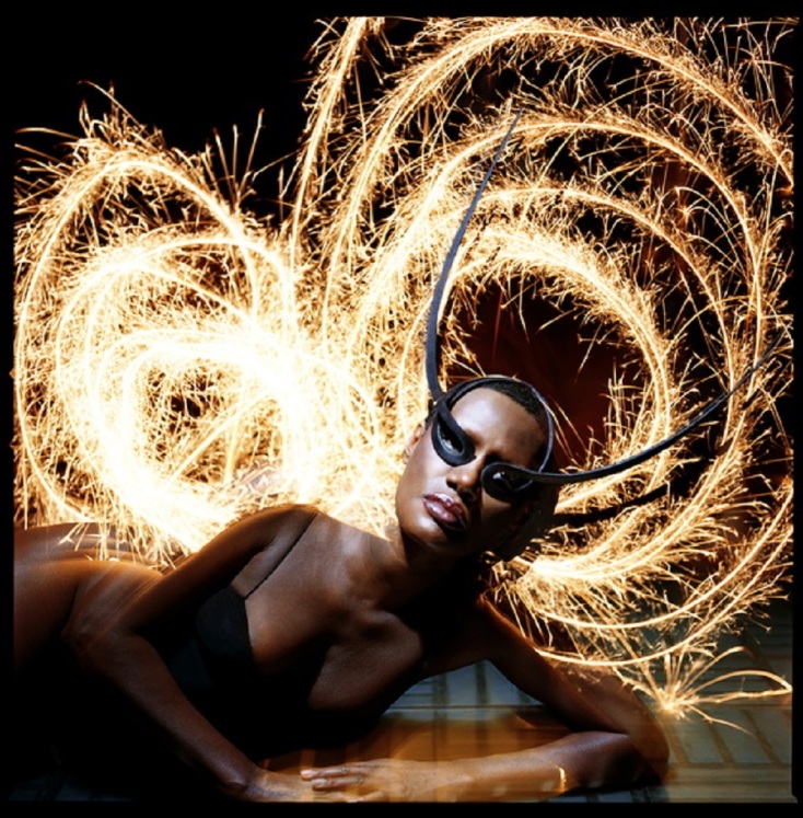 Γκρέις Τζόουνς: Σκλάβοι στο ρυθμό της