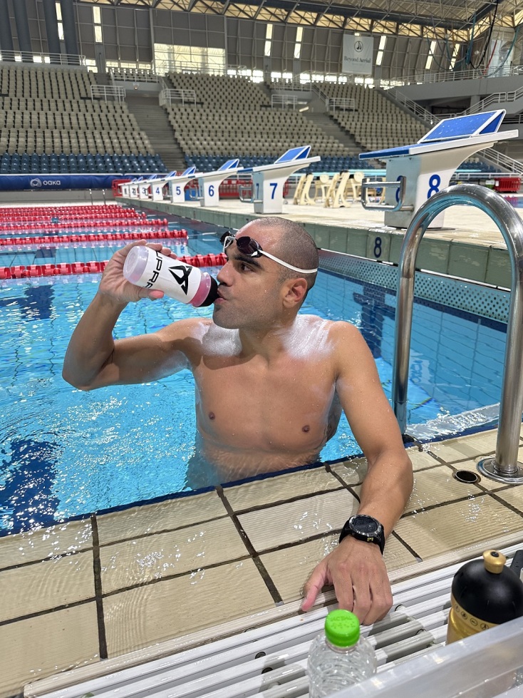 Ο Σπύρος Χρυσικόπουλος, αθλητής υπεραποστάσεων και πρεσβευτής της Cupra, κατέγραψε το δεύτερο προσωπικό του παγκόσμιο ρεκόρ Guinness.